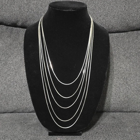 5-Layer Multi Strand Silver Tone Tiered Necklace, Like New, Formal, Single Clasp - Picture 10 of 14